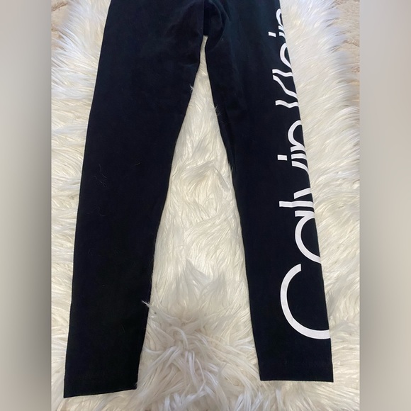 SOLD Calvin Klein Performance Stretch Leggings - Picture 5 of 7